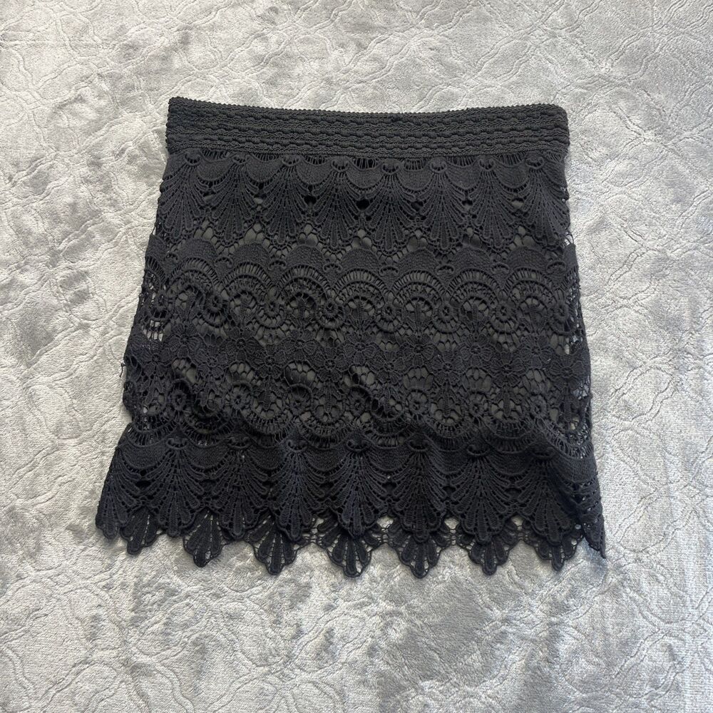 Club Collection Black Crochet Lace Skirt Womens Medium Boho Cottagecore Scallope